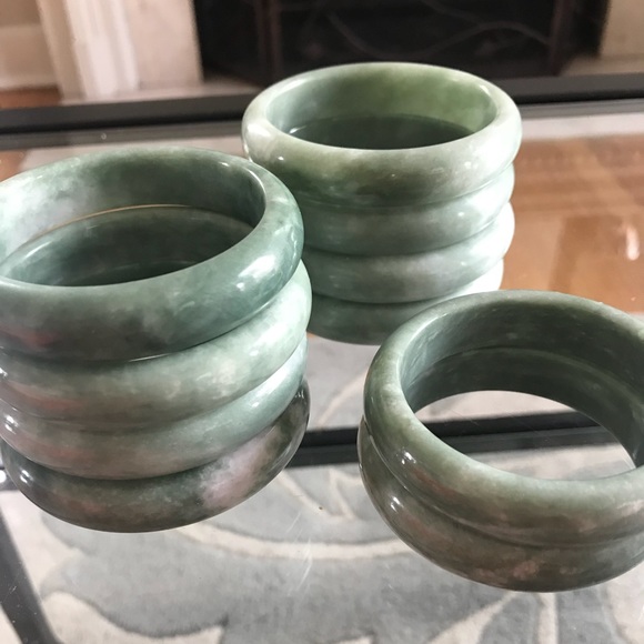 Genuine Jade bangle - Picture 4 of 14